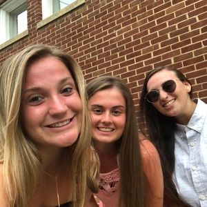 Meet your Posher, Alyssa